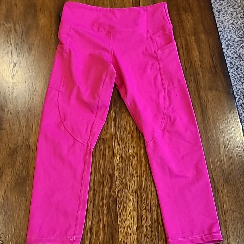 Zyia Women's Cropped Leggings Size 4 - Picture 4 of 5